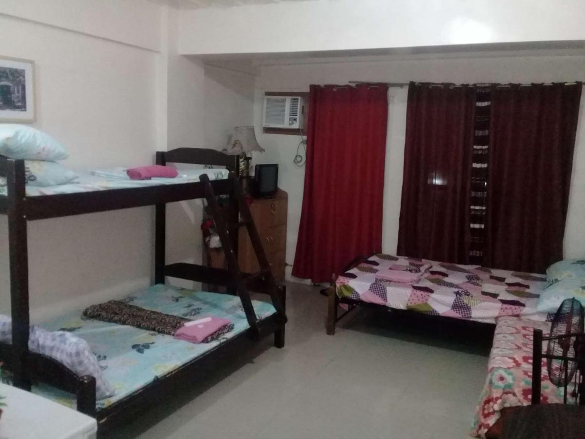 Ekonumi Rooms At Moonwalk Paranaque Paranaque City Exteriör bild