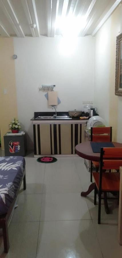 Ekonumi Rooms At Moonwalk Paranaque Paranaque City Exteriör bild