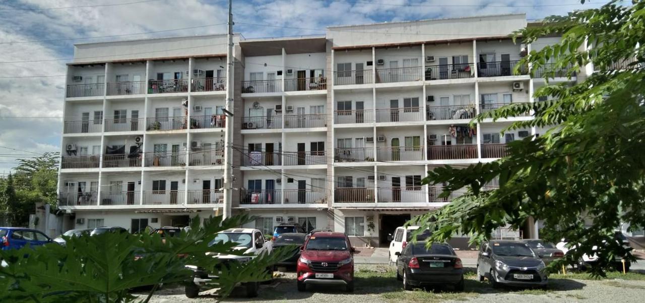 Ekonumi Rooms At Moonwalk Paranaque Paranaque City Exteriör bild